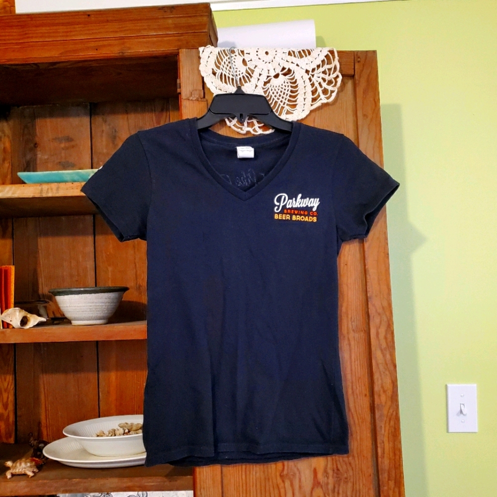 NWOT Parkway Brewing Co. Women's Small Black Shirt
